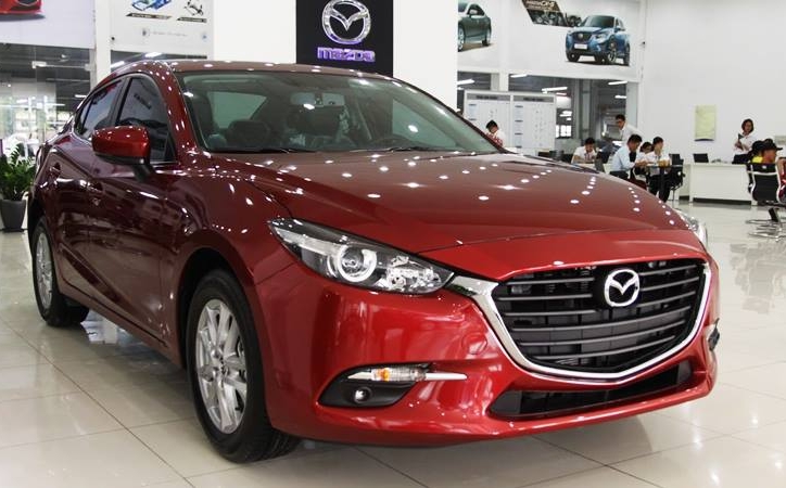 Giá xe Mazda 3 giảm mạnh 70 triệu đồng, 'đè bẹp' Cerato, Elantra