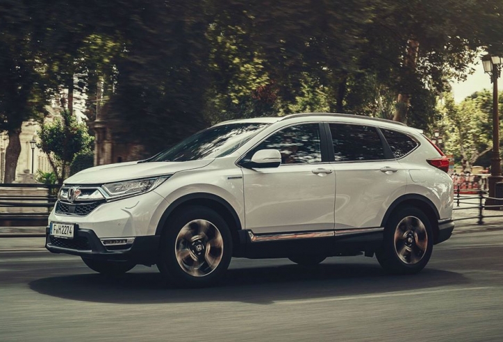 Giá Honda CR-V giảm gần 100 triệu, cạnh tranh Mazda CX-5