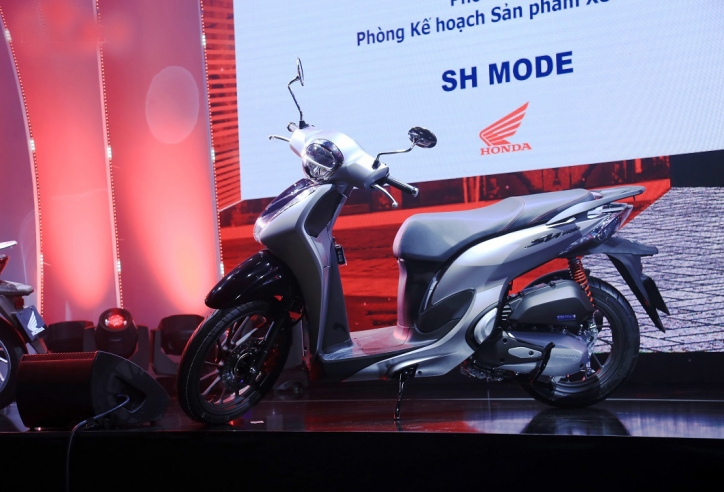 Giá xe Honda SH Mode mới nhất tháng 11/2024 tại đại lý