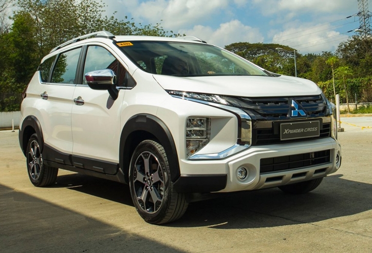 Mitsubishi Xpander Cross: Giá lăn bánh & khuyến mãi (12/2022)