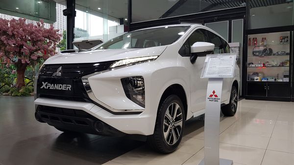 Giá xe Mitsubishi Xpander 2020 giảm mạnh, cạnh tranh Toyota Innova