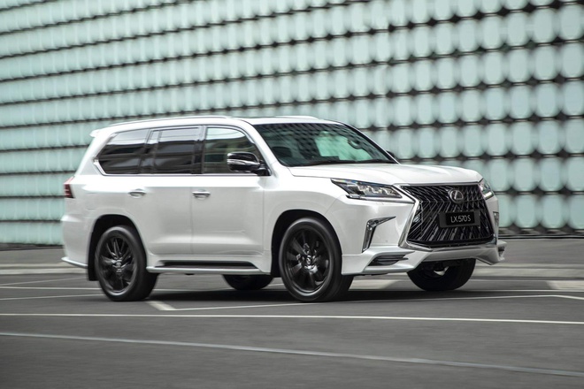 Lexus LX570 có gì đặc biệt tại Việt Nam?