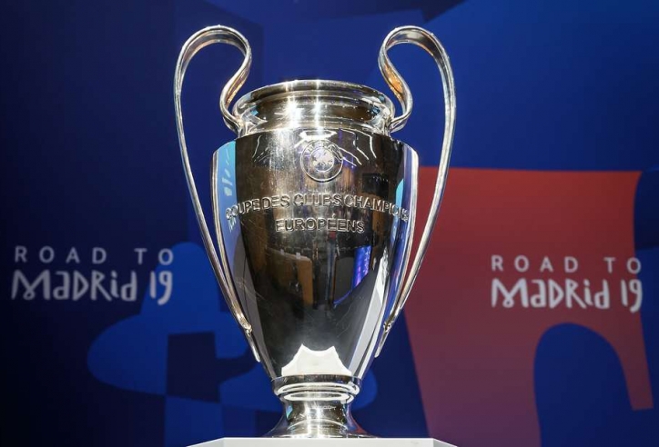 Champions League có thể thay đổi phương thức và thời gian 