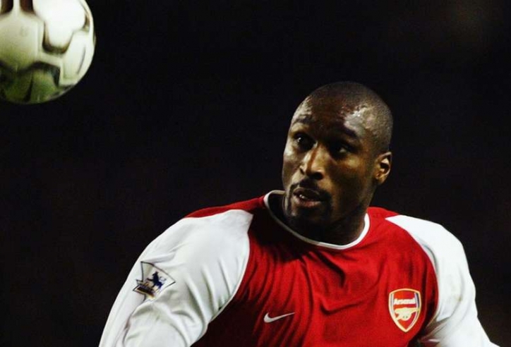 Kỹ năng phòng ngự siêu đỉnh của Sol Campbell - Huyền thoại (P37)