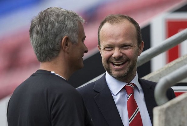 Chiều lòng Mourinho, Woodward chiêu mộ nhanh 2 tân binh