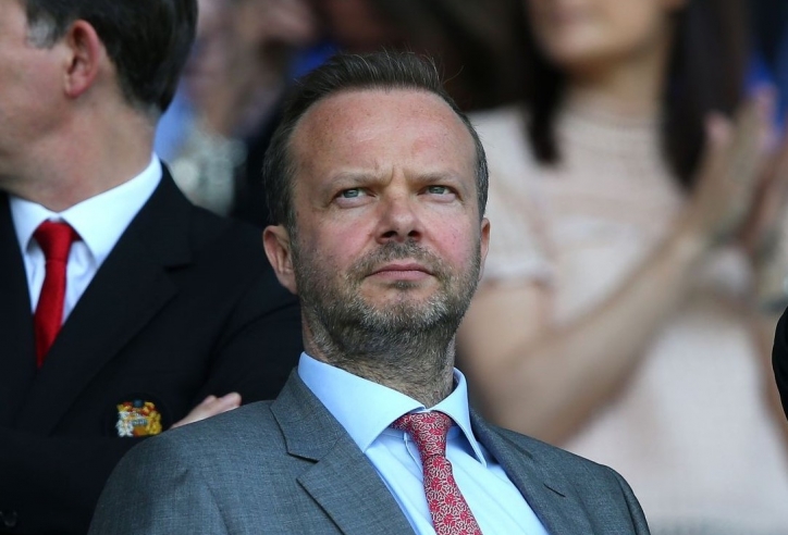 Ed Woodward không dám mua cầu thủ MU cần để đua vô địch