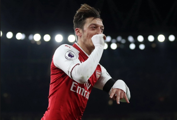 Ozil tỏa sáng, Arsenal nhẹ nhàng đánh bại Newcastle