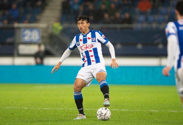 FIFA ra quyết định ngăn cản Heerenveen thanh lý Văn Hậu