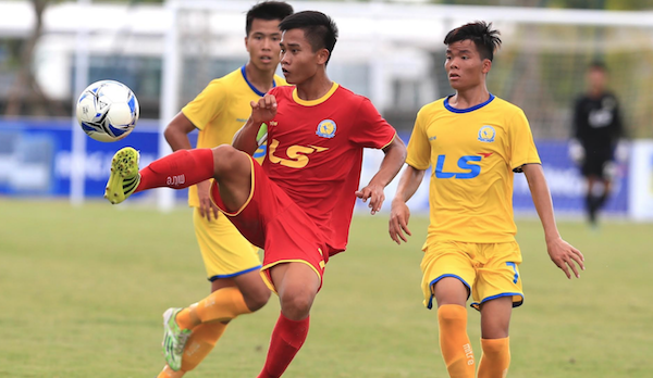 U17 SLNA vào chung kết sau loạt penalty cân não