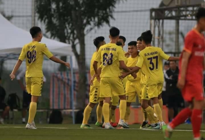 Hà Nội hủy diệt CAND ở vòng loại U19 Quốc gia 2021