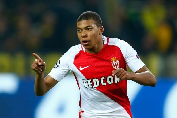 Kylian Mbappe đã chính thức xác nhận tương lai