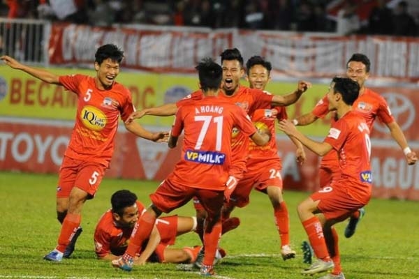 HAGL hay nhất V-League nhờ đá đẹp, hiệu quả