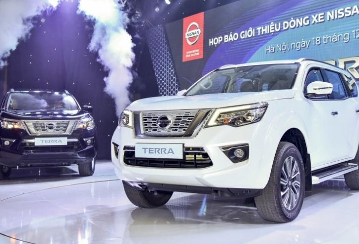 Nissan Terra: Giá xe lăn bánh, ưu đãi, đánh giá mới (6/2021)