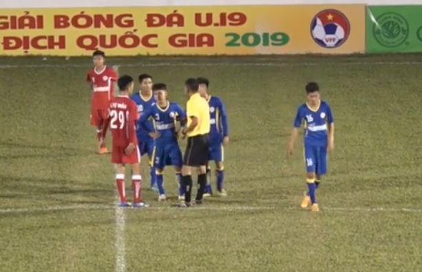 Phú Yên trở thành đội đầu tiên bị loại khỏi U19 Quốc gia 2019