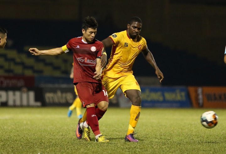 Tp. Hồ Chí Minh bất ngờ thua đội bét bảng V.League