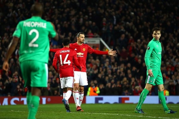 VIDEO: Ibrahimovic tỏa sáng với hattrick vào lưới Saint-Etienne