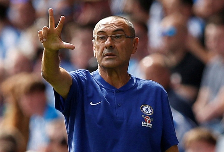 Chưa bị Chelsea sa thải, HLV Sarri đã 'đắt hàng'