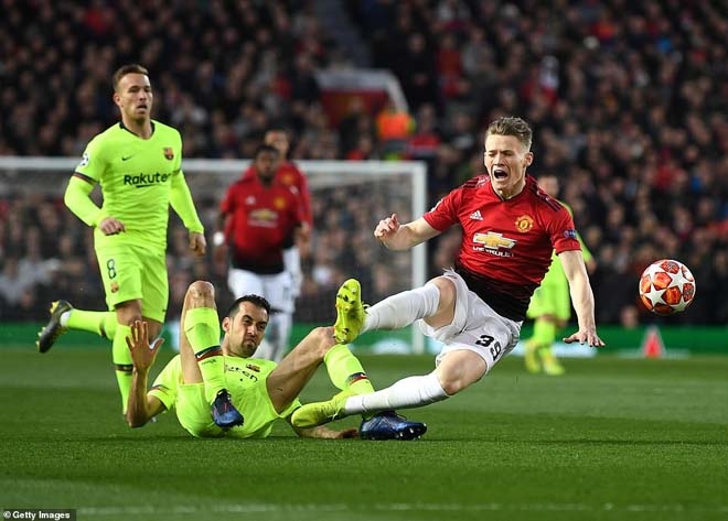 Solskjaer: 'Lẽ ra Busquets không được thi đấu trận này'