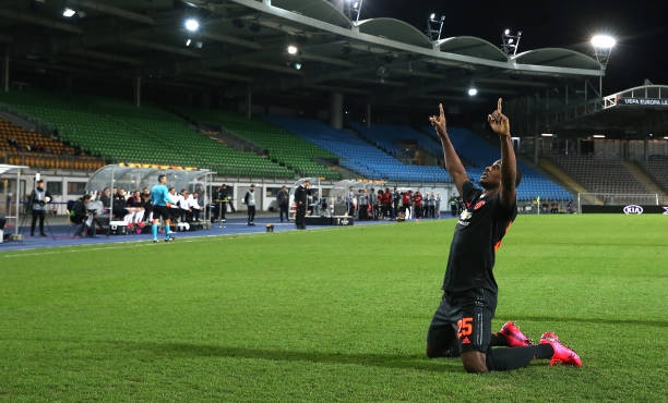 CĐV MU: 'Hãy trao ngay bóng vàng cho Ighalo'