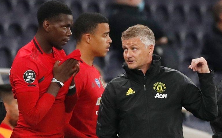 Solskjaer: 'Hãy để đôi chân trên mặt đất'