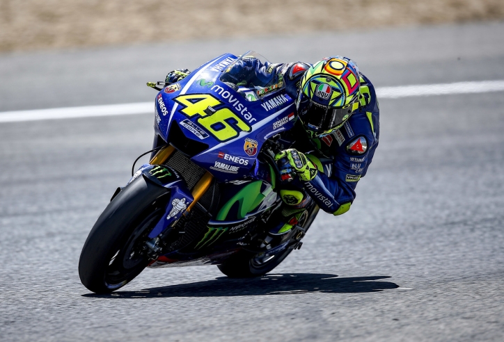 MotoGP 2017 chặng Pháp – Phả lửa vào gáy Rossi