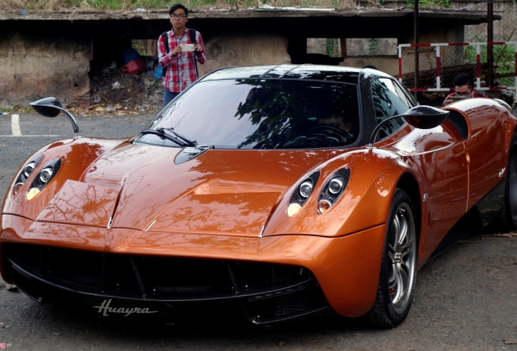 Không làm được biển số, Minh Nhựa rao bán Pagani Huayra