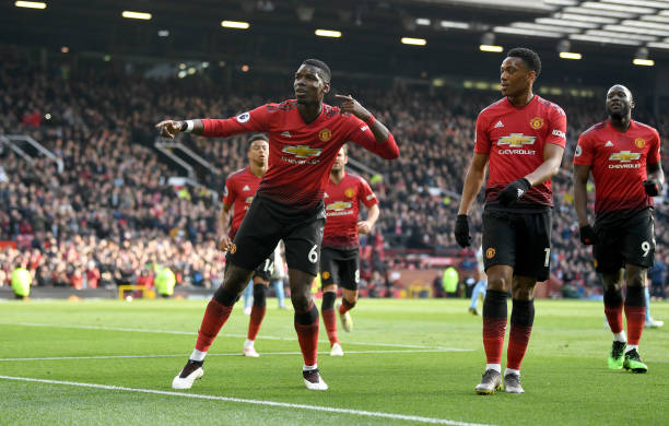 Pogba lập cú đúp trên chấm 11m, MU áp sát vị trí top 4