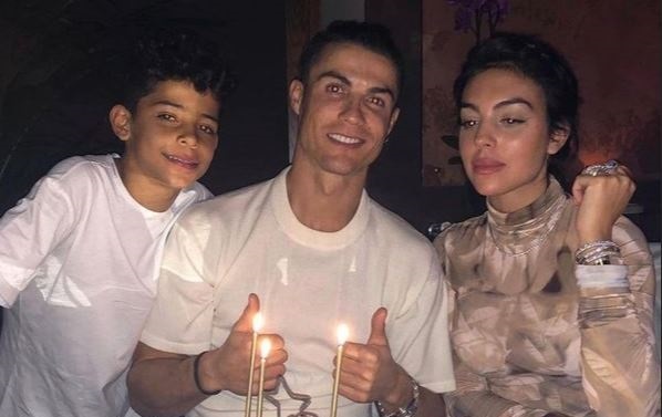 Ronaldo: 'Tôi mới chỉ 25 tuổi thôi'