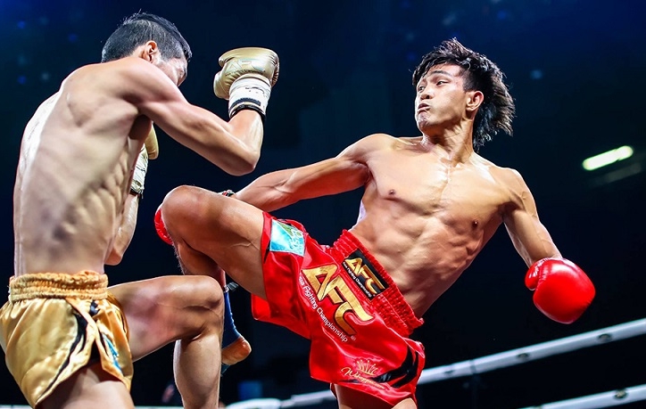 'Độc cô cầu bại' Việt Nam dạy 'tuyệt kỹ' hạ knock-out võ sĩ Trung Quốc