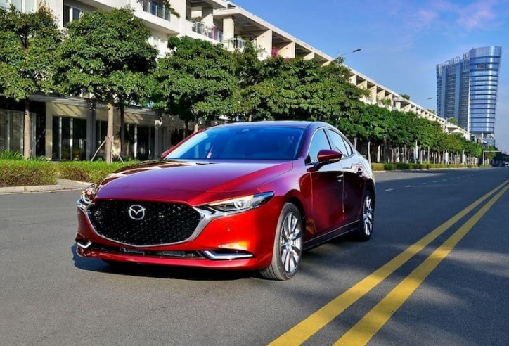 Mazda 3 2020 giảm giá sốc đến hết tháng 6, cạnh tranh Honda Civic