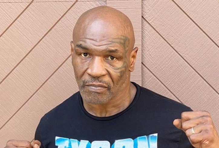 Mike Tyson chẳng ngán 'chơi hết mình' với Anthony Joshua