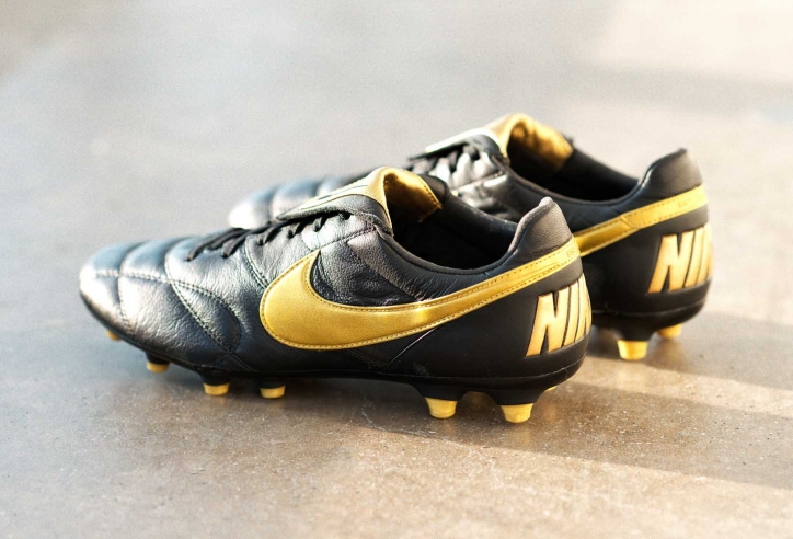 Thiết kế như 'mạ vàng' của giày đá bóng Nike Premier II 2019