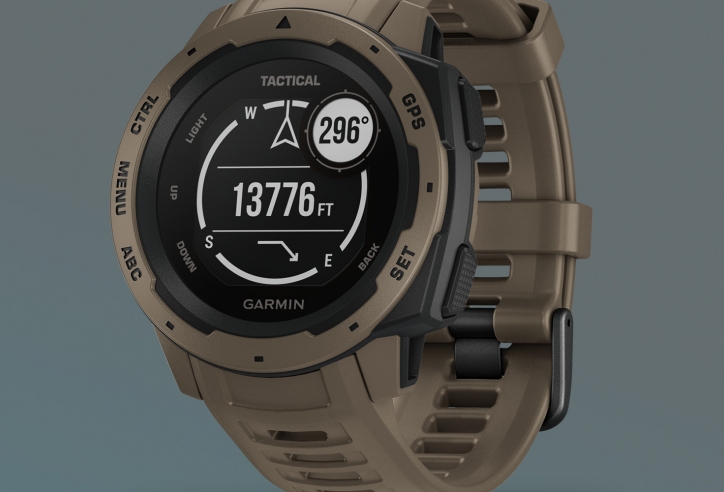 Garmin Instinct có thêm phiên bản mới, hỗ trợ nhảy dù, giá từ 350 Đô