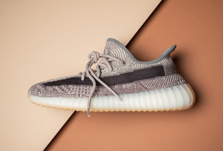 Hình ảnh chi tiết về Adidas YEEZY BOOST 350 V2 “Zyon”