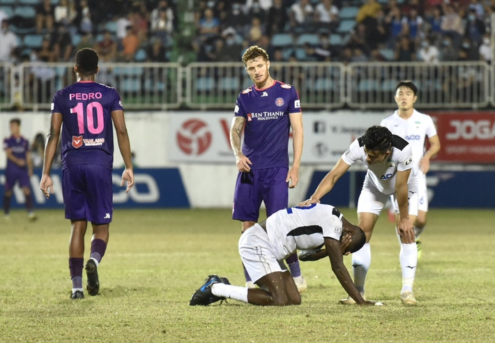 HLV Sài Gòn FC: 'Trưởng đoàn HAGL nói bậy'