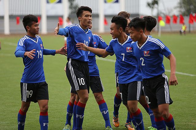 VIDEO: U15 PVF thi triển tiki-taka trước đội bóng châu Âu