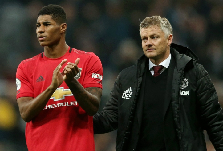 Solskjaer báo thêm tin buồn sau trận MU thua Liverpool