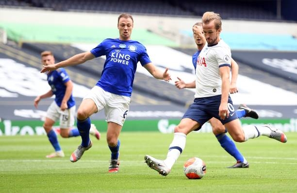 Tottenham mở đường cho MU vào top 4