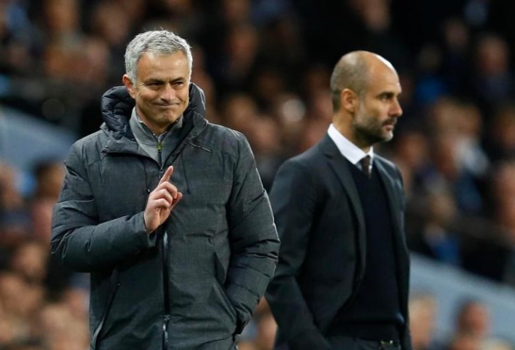 VIDEO: Loạt cử chỉ đậm phong cách của Mourinho khi đánh bại Pep và Man City