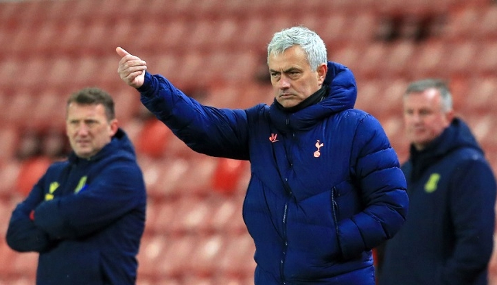 Mourinho cáo buộc sao Tottenham gây rắc rối