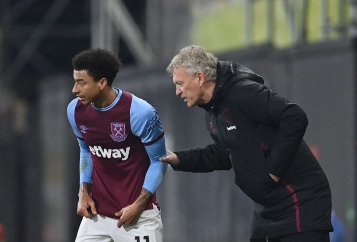 Lingard ghi bàn nhờ làm trái ý HLV Moyes