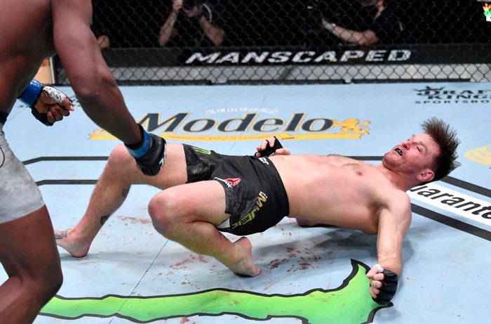 Miocic lên tiếng sau khi mất đai vô địch vào tay Ngannou