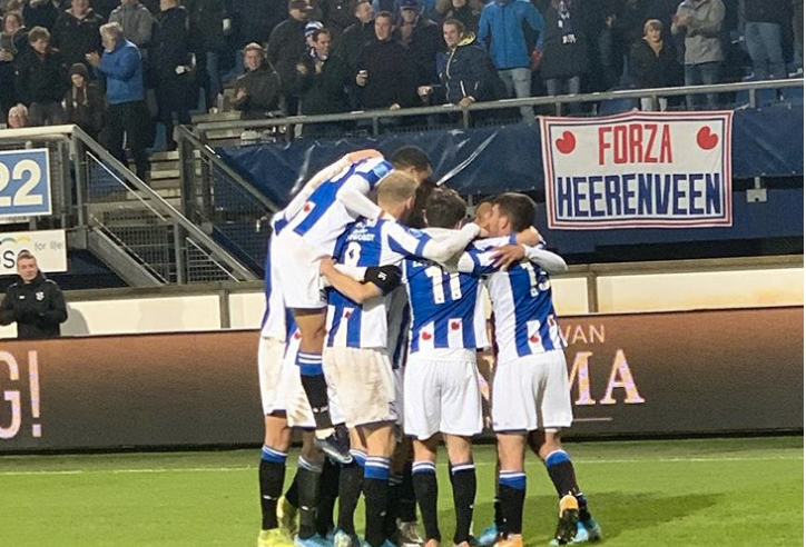 Văn Hậu dự bị, SC Heerenveen ngược dòng ấn tượng trước Sparta Rotterdam