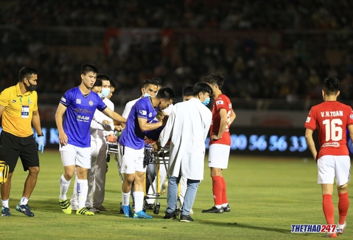 Cựu còi vàng V.League: 'Trọng tài quá non ở tình huống của Hùng Dũng'