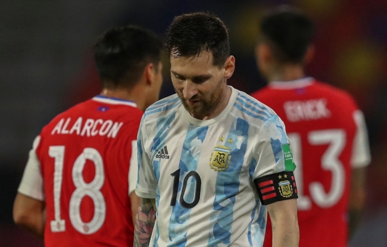 Messi lập kỉ lục đáng quên trong màu áo Argentina