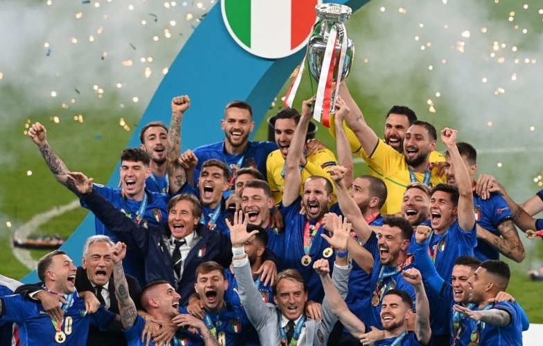 Italia ca khúc khải hoàn tại Wembley