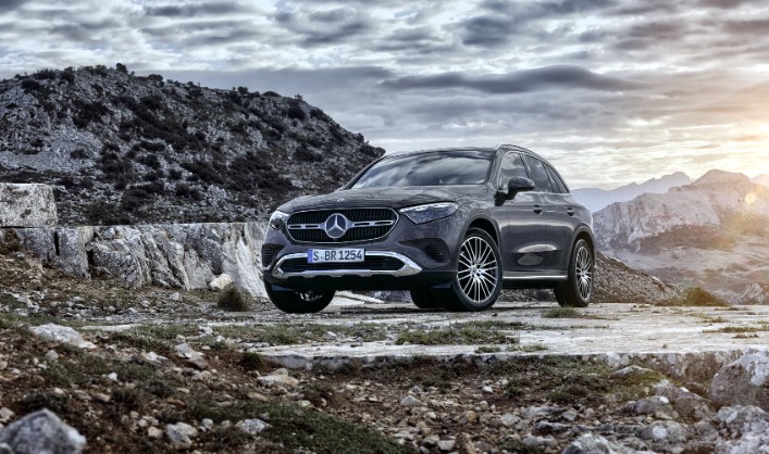 Mercedes-Benz GLC 2023 ra mắt, diện mạo mới năng động, động cơ hybrid mạnh mẽ