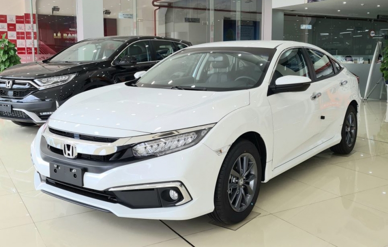 Sedan hạng C của Honda giảm giá “sốc”, quyết đấu Mazda 3, Kia K3