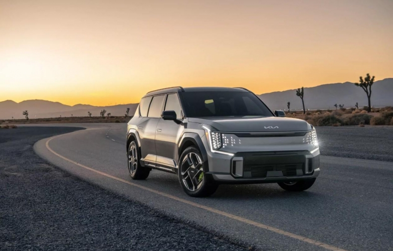 Kia EV9 GT 2026 - SUV hiệu suất cao của Kia lộ diện đầy ấn tượng