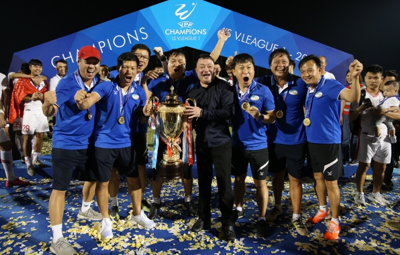 NÓNG: Viettel FC bất ngờ thay HLV trưởng ngay trước thềm AFC Cup 2022